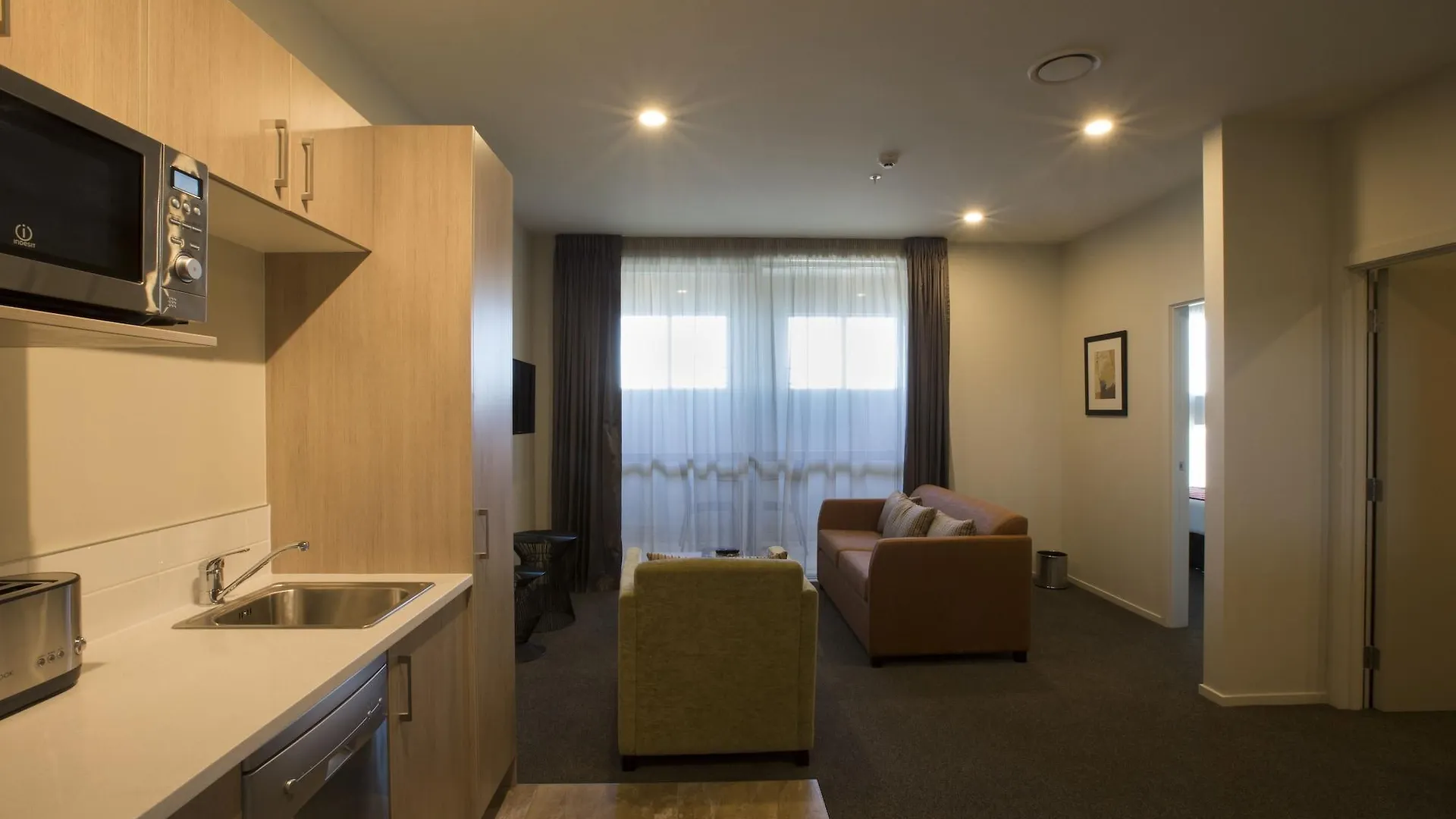 Ramada Suites By Wyndham Christchurch City