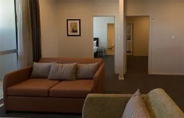 Ramada Suites By Wyndham Christchurch City 4*,