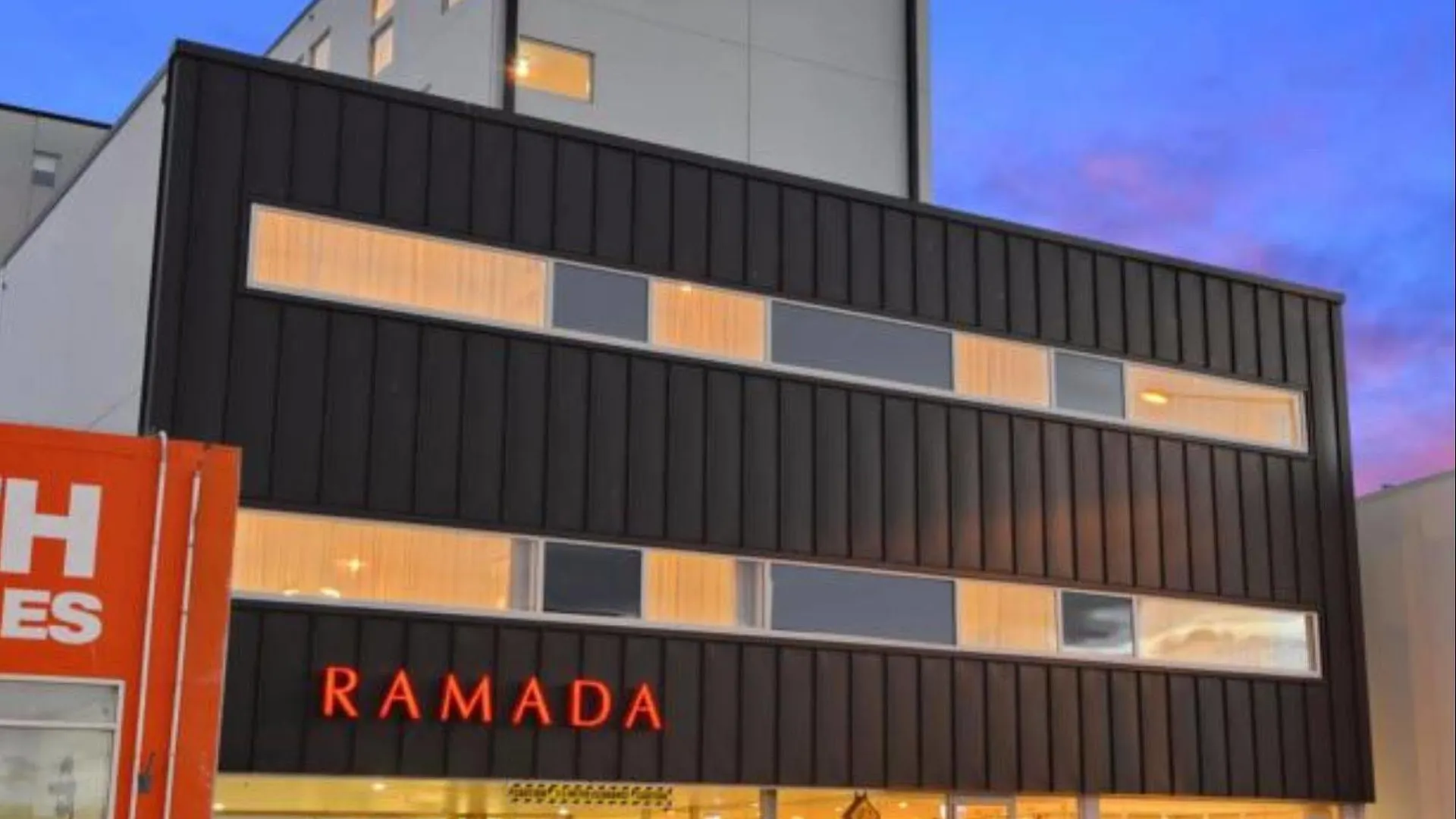 Ramada Suites By Wyndham Christchurch City Aparthotel