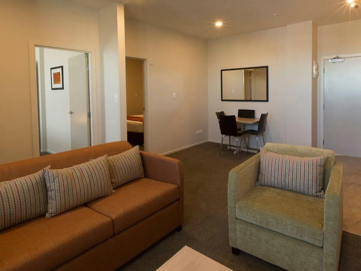 Ramada Suites By Wyndham Christchurch City 4*,