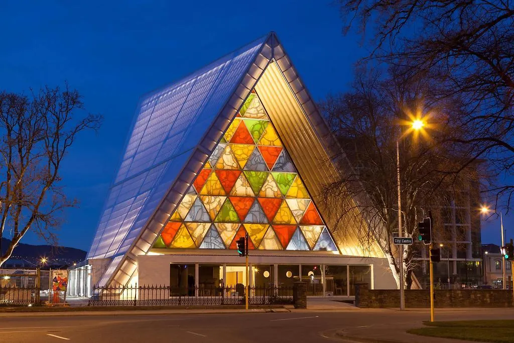 Ramada Suites By Wyndham Christchurch City