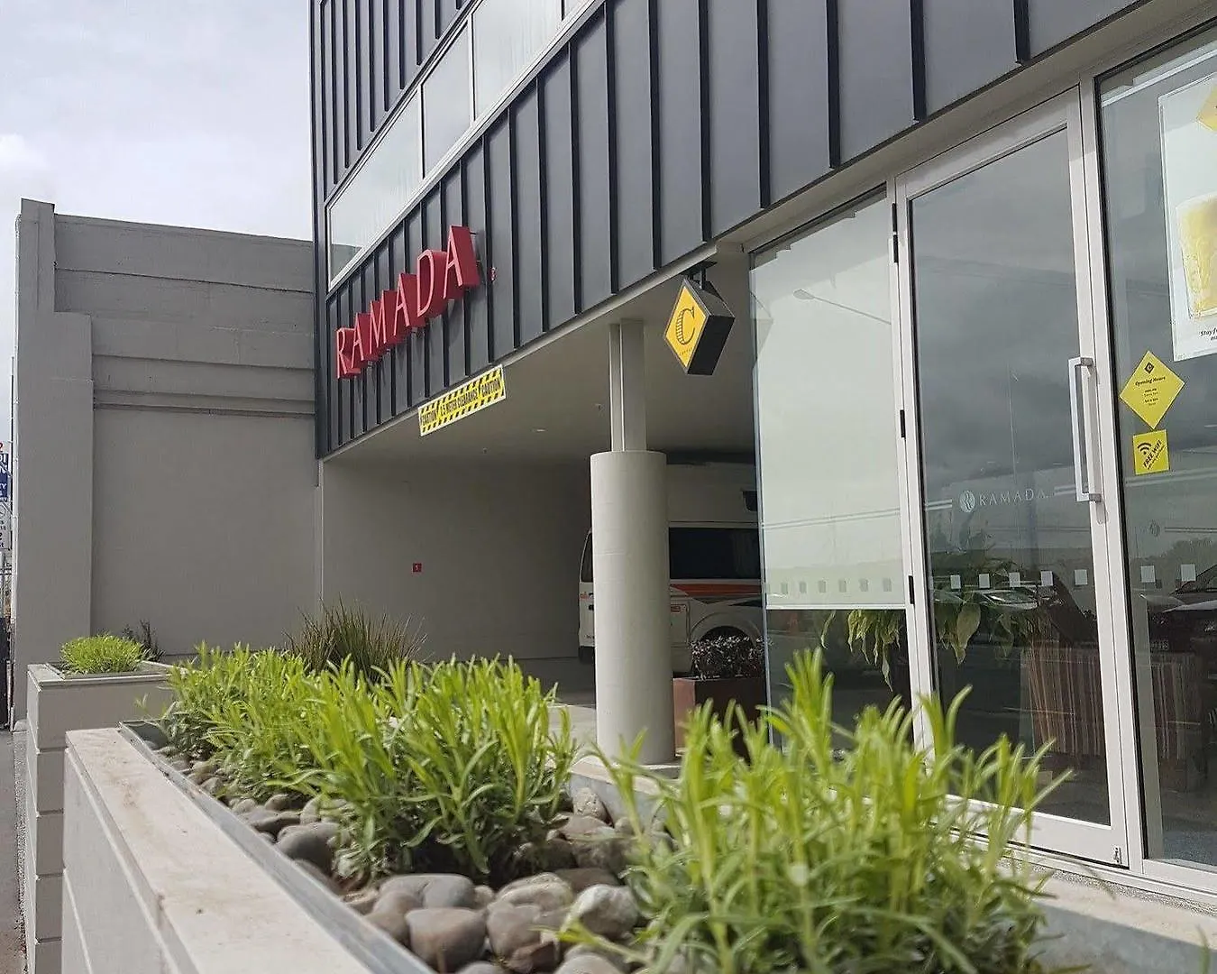 Ramada Suites By Wyndham Christchurch City