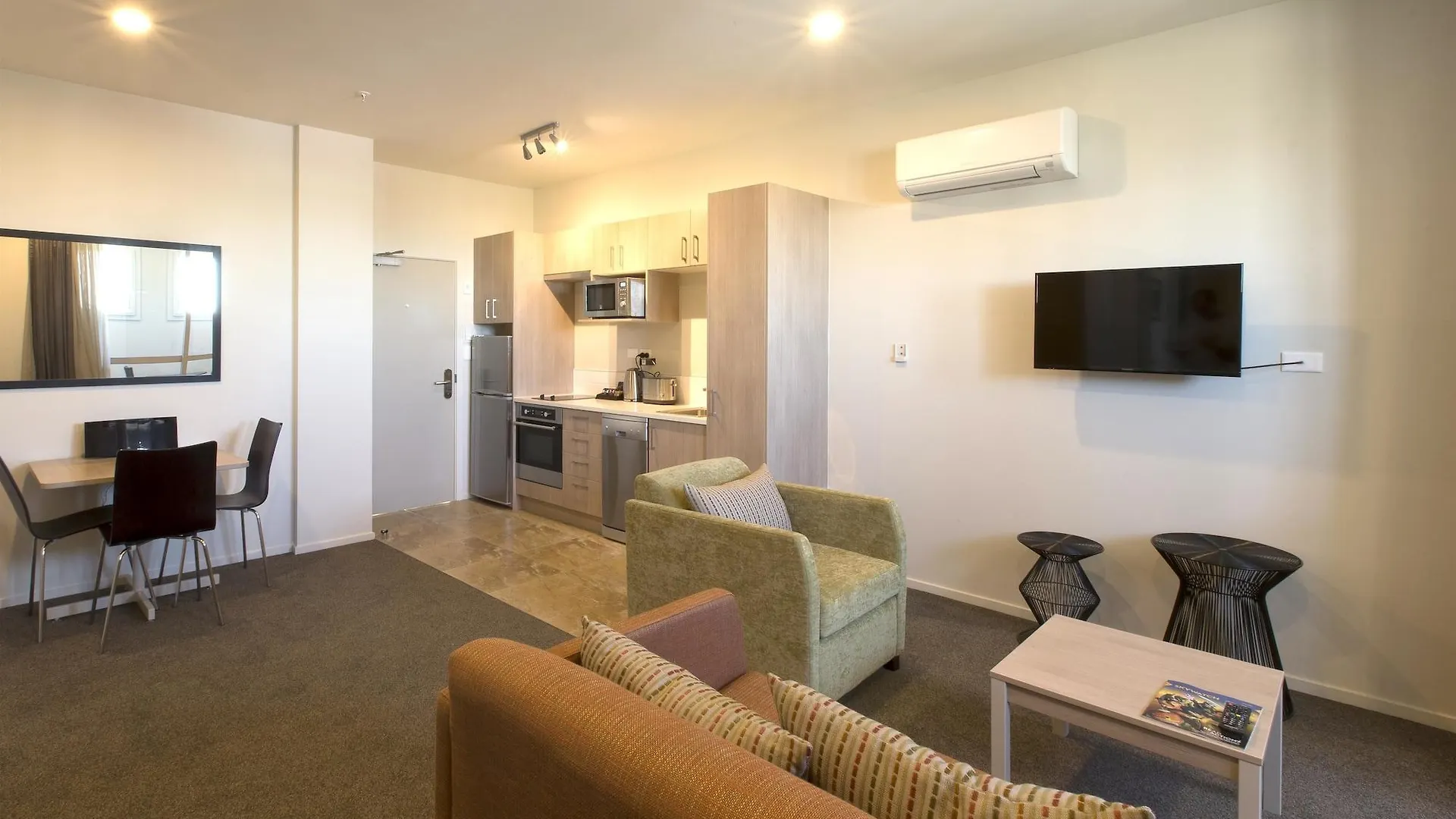 **** Lägenhetshotell Ramada Suites By Wyndham Christchurch City Nya Zeeland