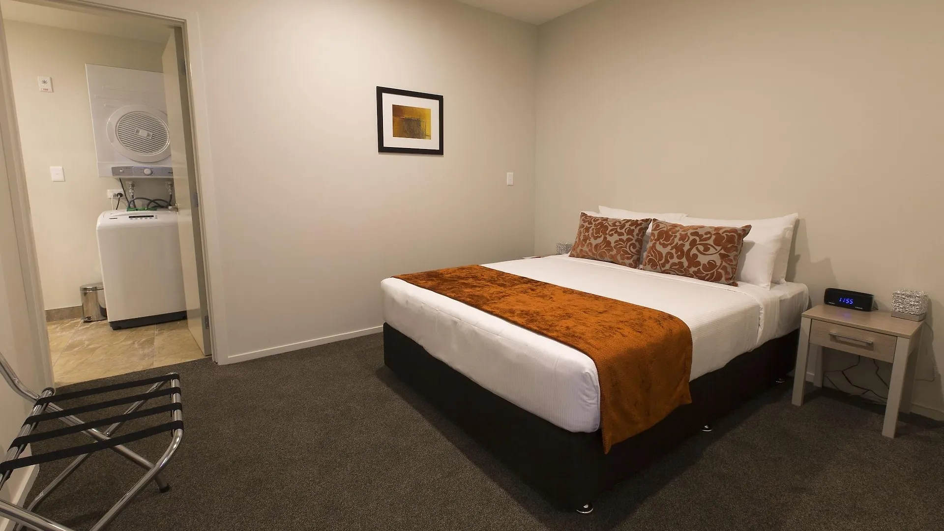 Ramada Suites By Wyndham Christchurch City Lägenhetshotell