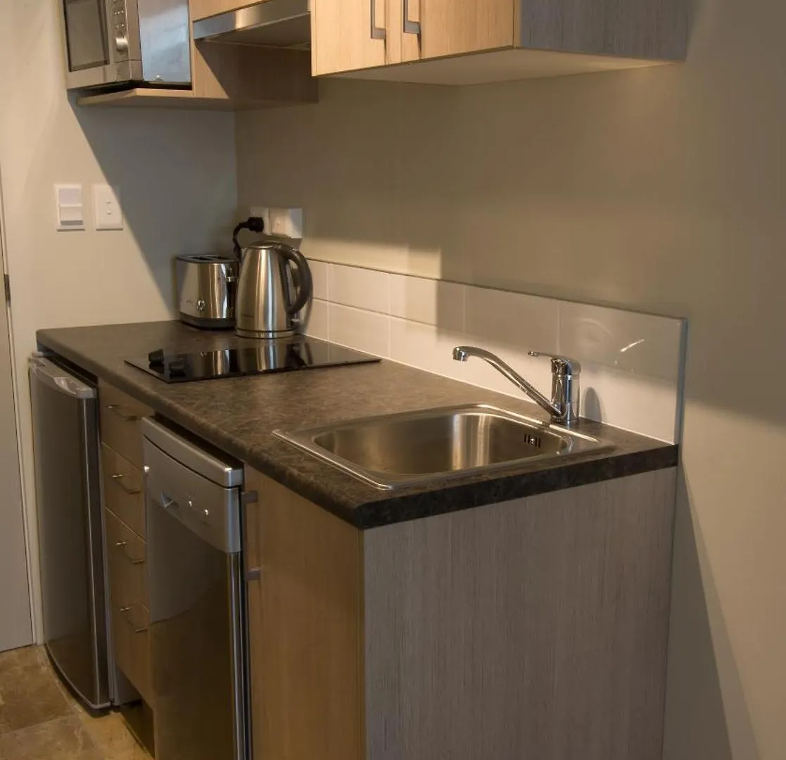 Lägenhetshotell Ramada Suites By Wyndham Christchurch City