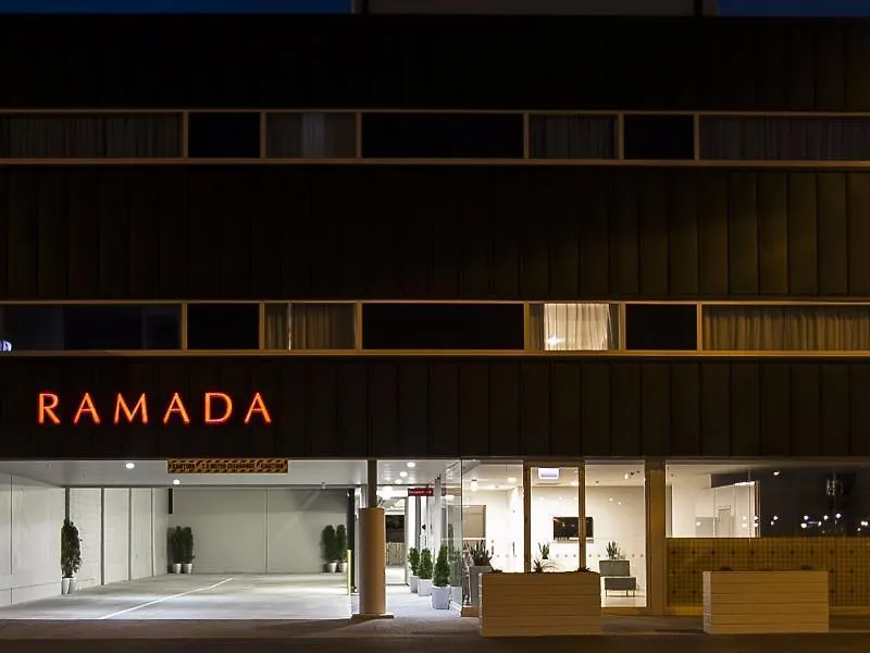 Ramada Suites By Wyndham Christchurch City 4*,  Nya Zeeland